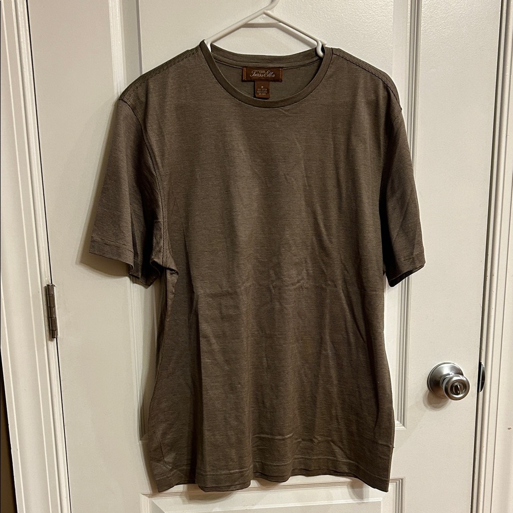 ✨ 5 for $50✨ Tasas Elba Brown Short Sleeve Shirt